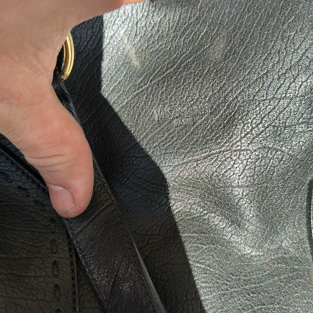 Black leather Yves Saint Laurent purse excellent condition - Picture 4 of 12